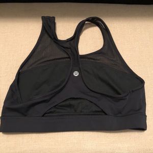 Lululemon sports bra size 8